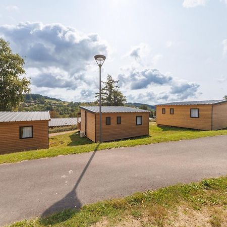 Les Demeures Du Lac Saint-Remy-sur-Durolle Bagian luar foto